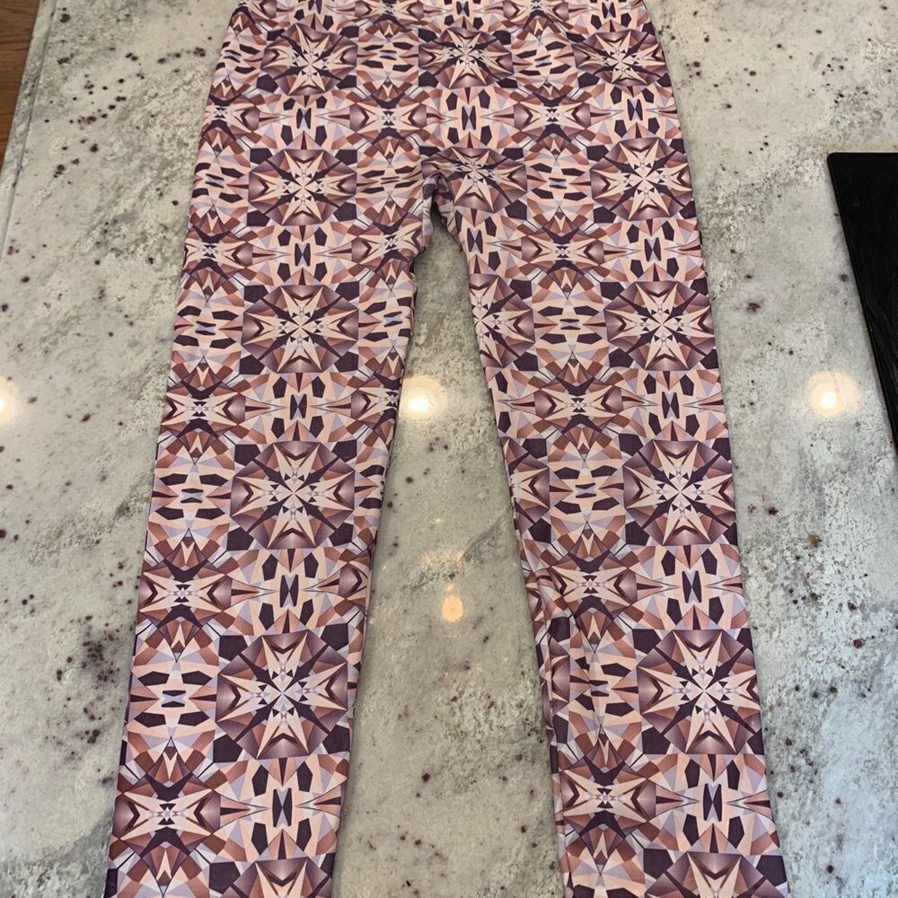 Series 8 Fitness Leggings size M